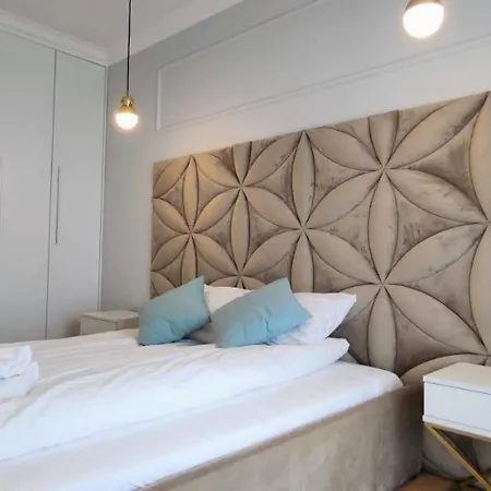 Westin House 312 شقة